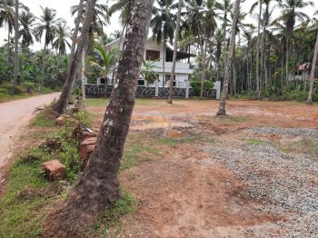 16 Cent Residential Land for Sale at Malayidomthuruth Budget - 250000 Cent